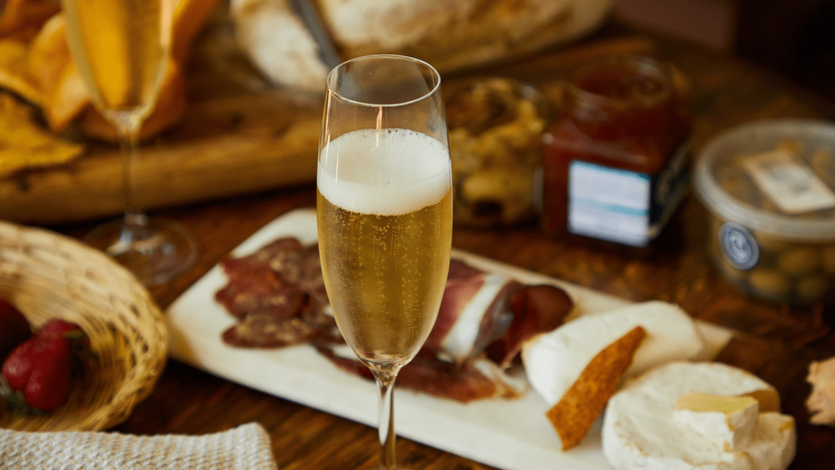 สปาร์คกลิ้งไวน์